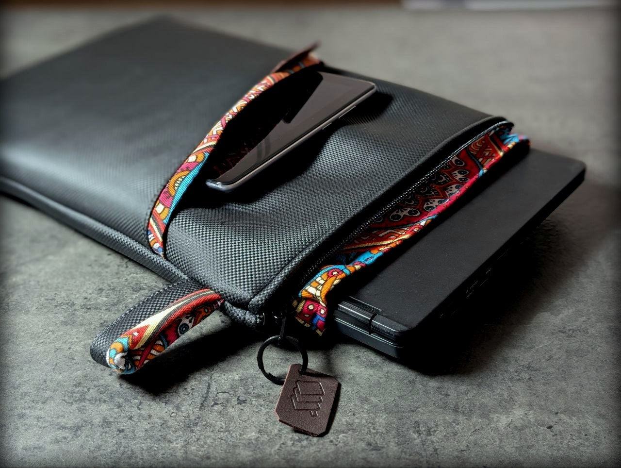 The Classic Carbon Laptop Sleeve